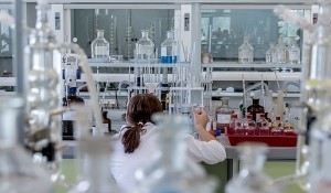 The Lab Enclosures and Furniture Market: 2020 outlook